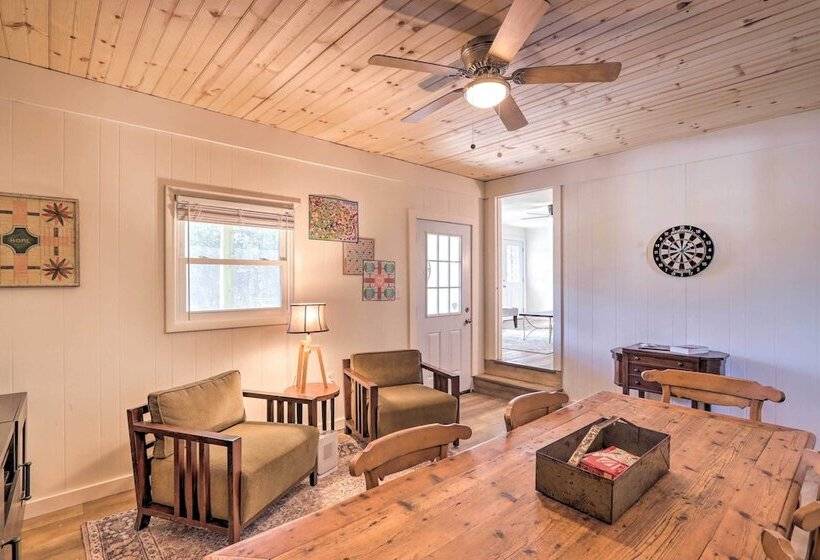 Georgia Vacation Home Near Blue Ridge Lake!