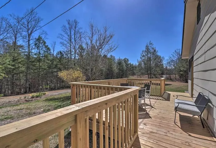 Georgia Vacation Home Near Blue Ridge Lake!