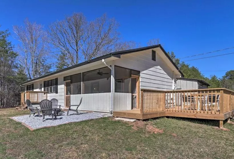 Georgia Vacation Home Near Blue Ridge Lake!