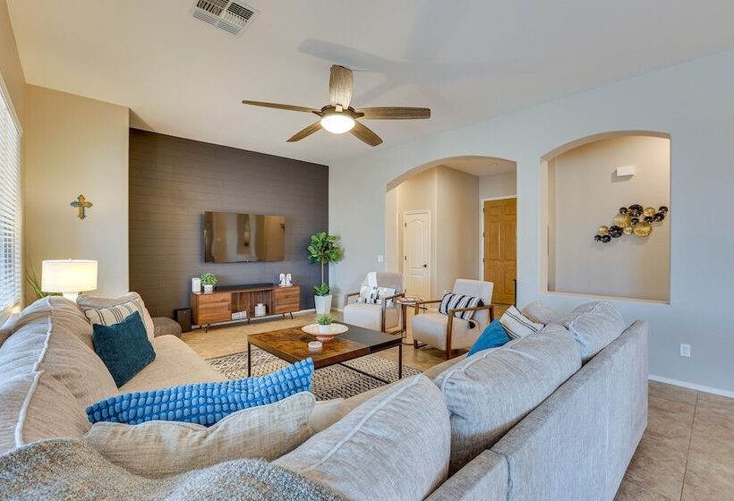 Beautiful Goodyear Home W/ Pool & Gas Grill!