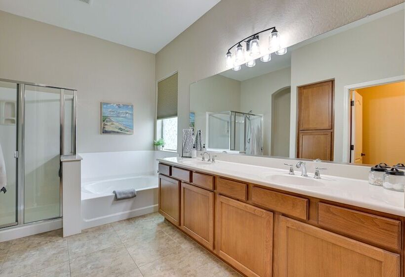 Beautiful Goodyear Home W/ Pool & Gas Grill!