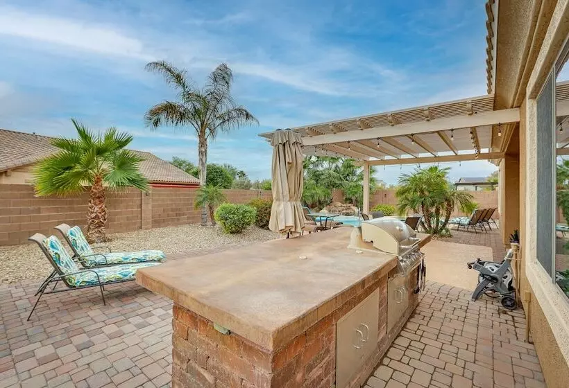 Beautiful Goodyear Home W/ Pool & Gas Grill!