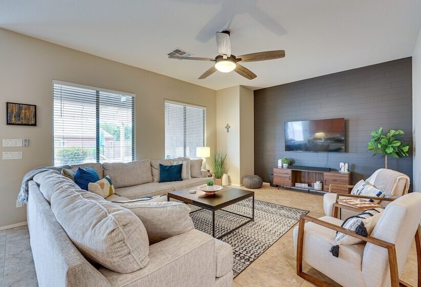 Beautiful Goodyear Home W/ Pool & Gas Grill!