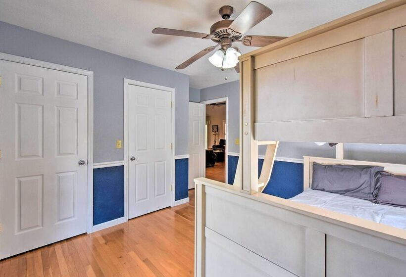 Gorgeous Ellijay Retreat W/ Private Hot Tub!