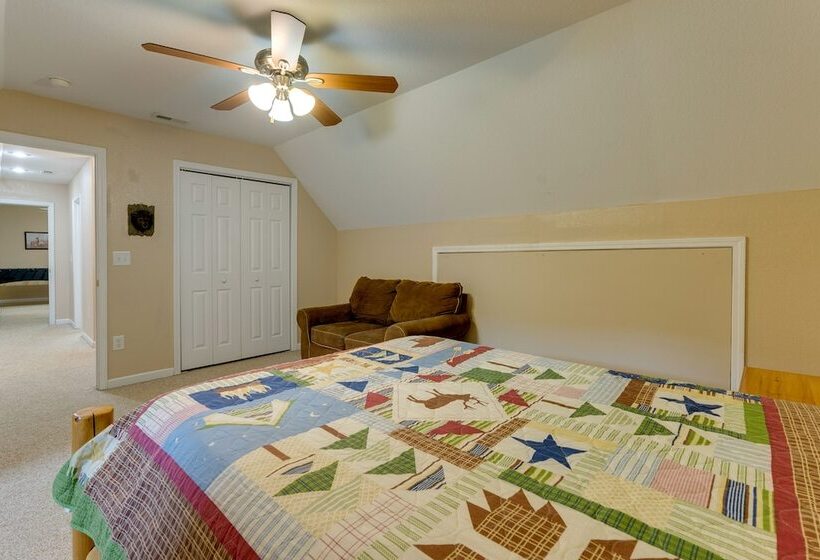 Hiawassee Riverfront Cabin: 7 Mi To Lake Chatuge!