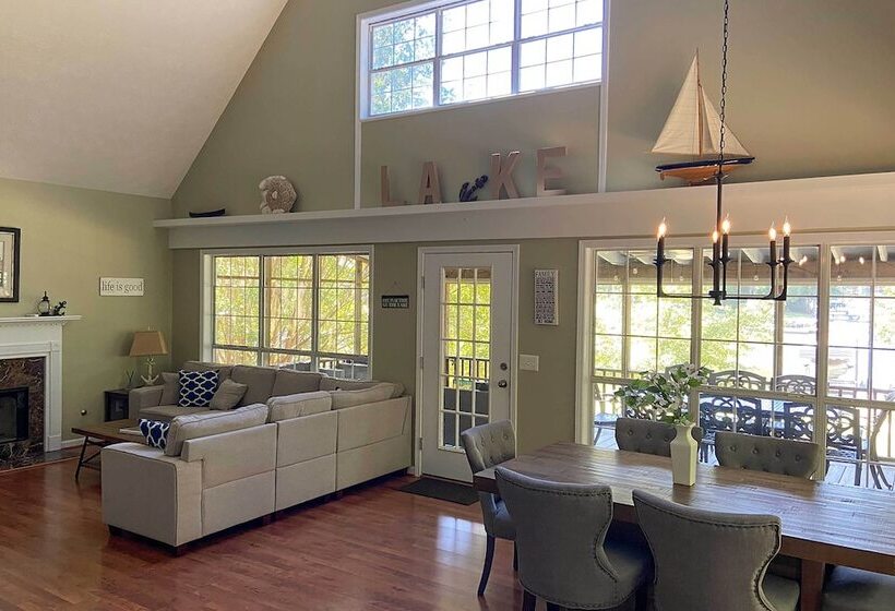 Lakefront House With Private Dock + Fire Pit!