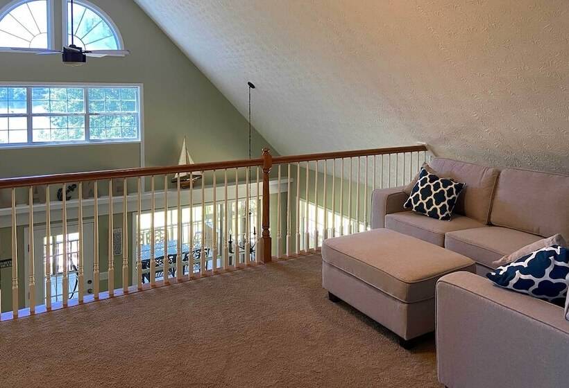 Lakefront House With Private Dock + Fire Pit!