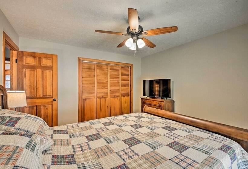 Large Dahlonega Home, Ideal For Family Gatherings!