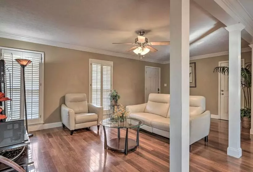 Lehigh Place    Peaceful & Walkable Getaway!