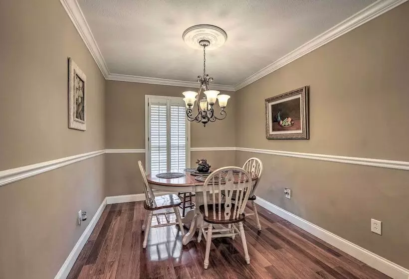 Lehigh Place    Peaceful & Walkable Getaway!