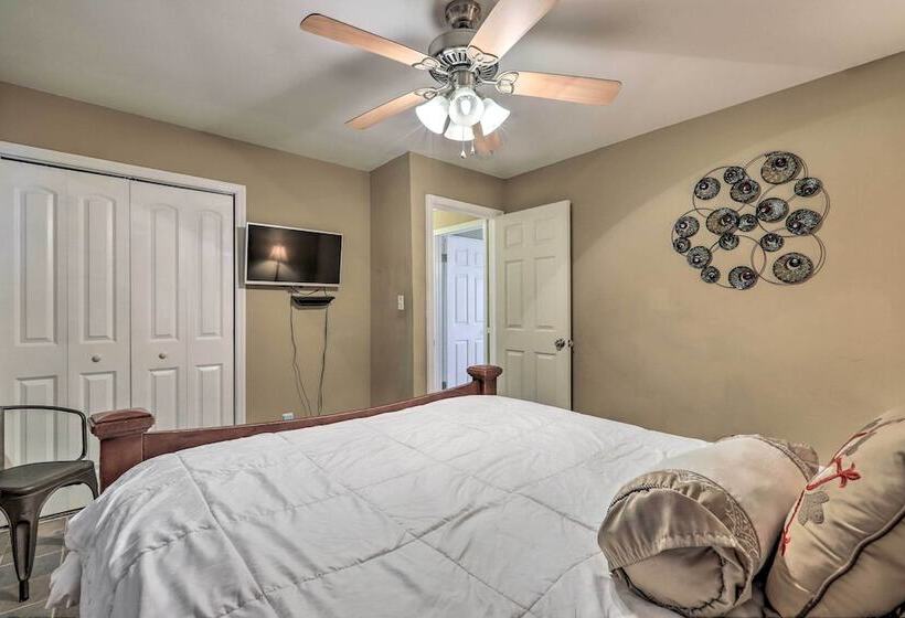 Lehigh Place Peaceful & Walkable Getaway!