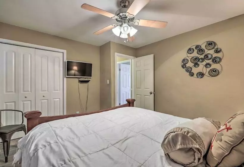 Lehigh Place    Peaceful & Walkable Getaway!