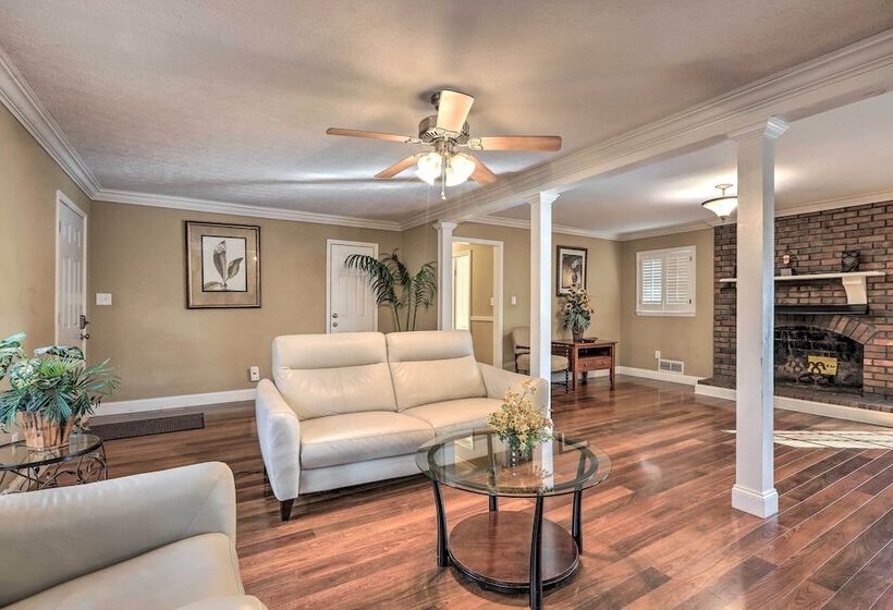 Lehigh Place Peaceful & Walkable Getaway!