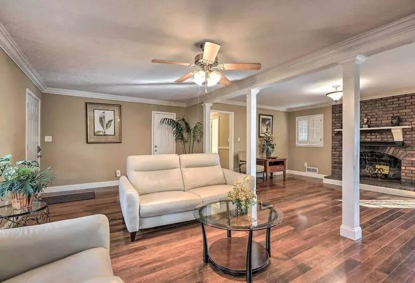 Lehigh Place    Peaceful & Walkable Getaway!
