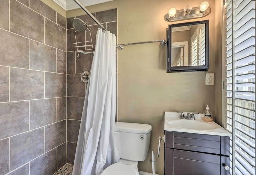 Lehigh Place Peaceful & Walkable Getaway!