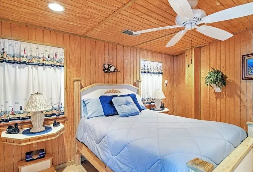 Little Blue Crab  Quaint Slidell Home: Near Lakes