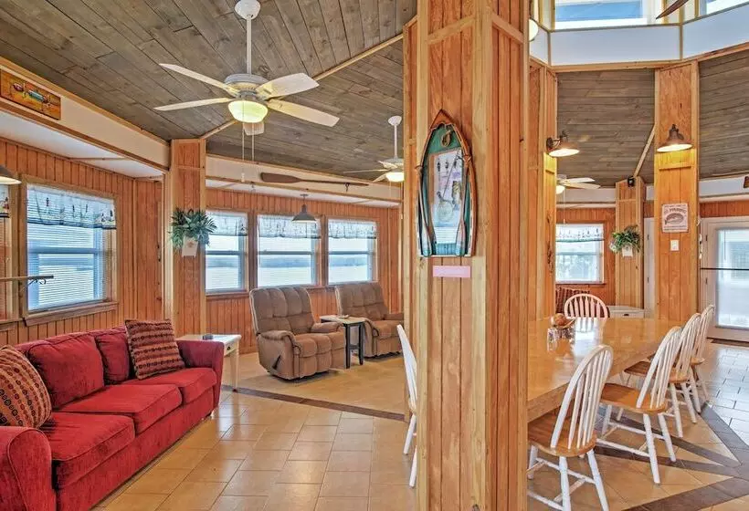 Little Blue Crab  Quaint Slidell Home: Near Lakes