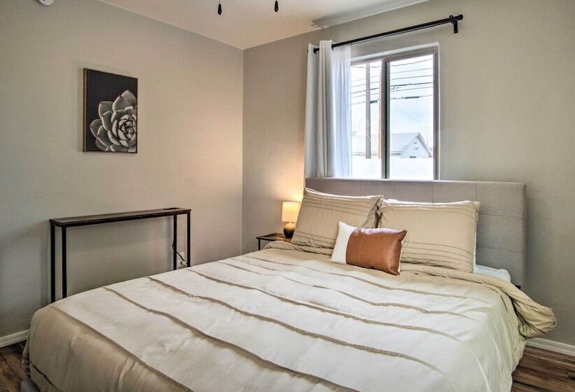 Lovely Tucson Home ~ Walk To Reid Park Zoo!