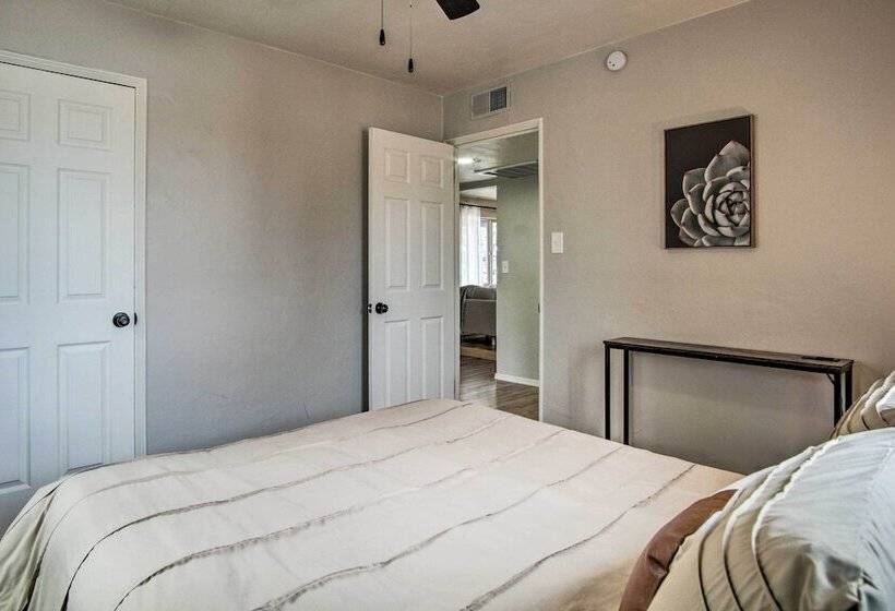 Lovely Tucson Home ~ Walk To Reid Park Zoo!