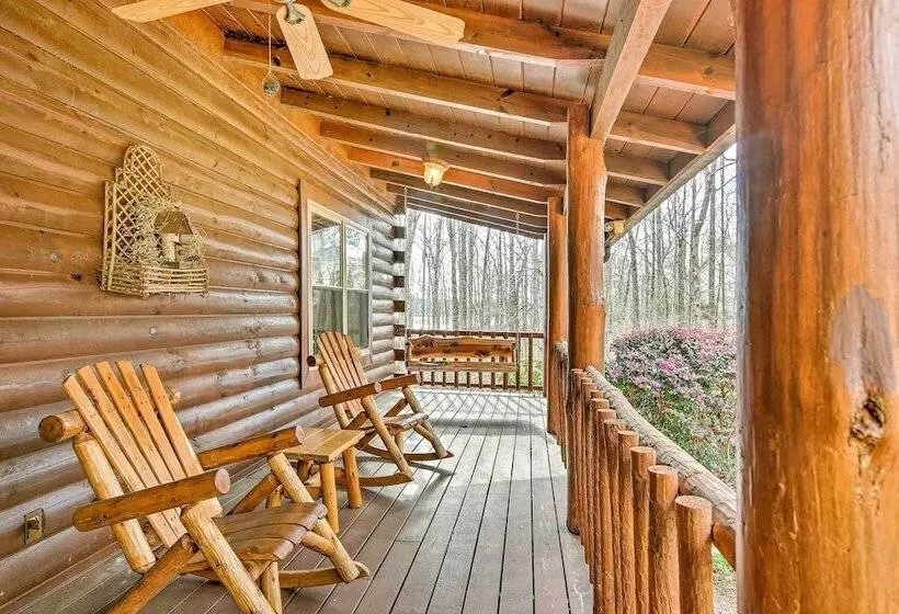 Lake Hartwell Villa W/ Dock, Theater + Hot Tub!