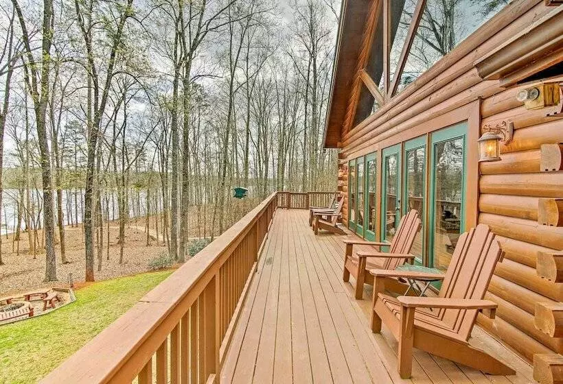 Lake Hartwell Villa W/ Dock, Theater + Hot Tub!