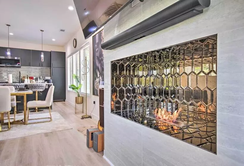 Luxury Smart Home: 2 Miles To Downtown Atlanta!