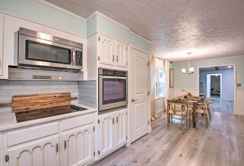 Mableton Home W/ Private Pool ~ 15 Mi To Atl!