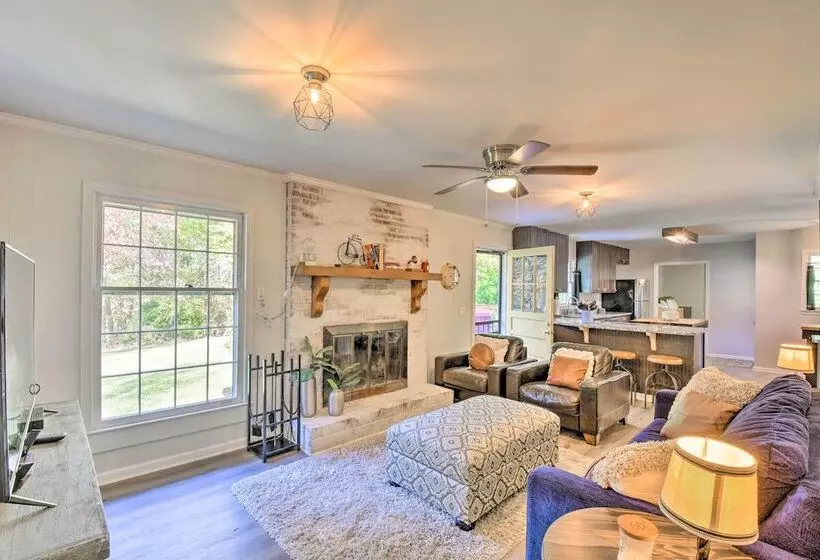 Mod  Stable House  On 10 Acres, Walk To Lake!