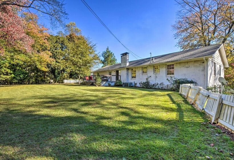 Mod Stable House On 10 Acres, Walk To Lake!