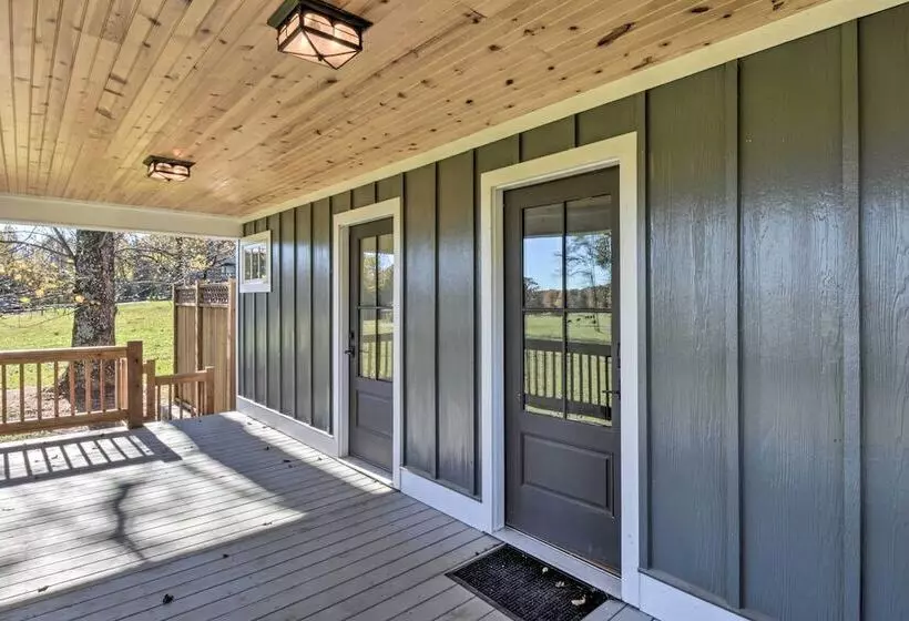 Modern Clarkesville Cottage W/ Decks & Patio!