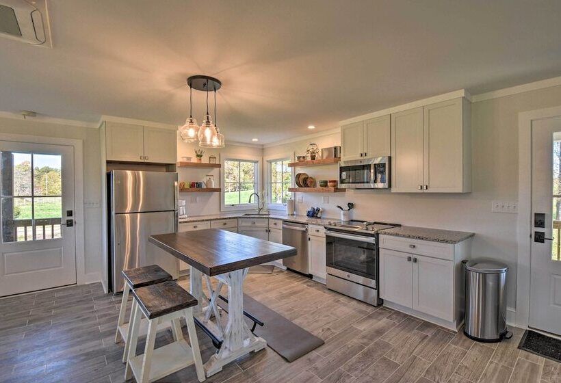 Modern Clarkesville Cottage W/ Decks & Patio!