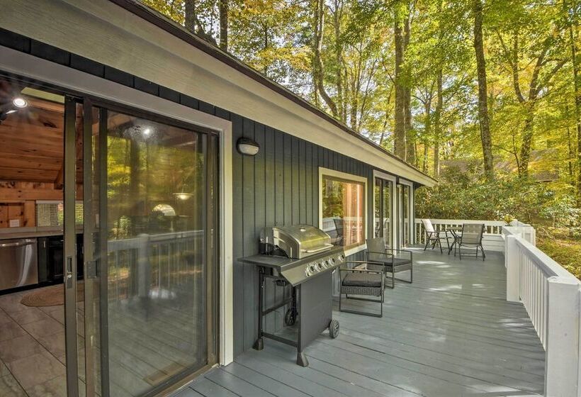 Modern Mountain Cabin W/ Resort Style Amenities!