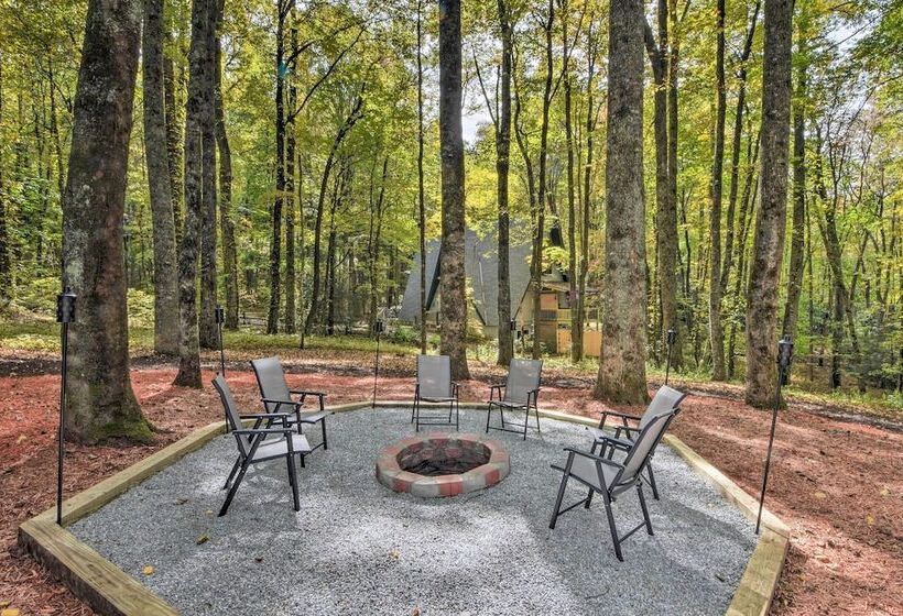 Modern Mountain Cabin W/ Resort Style Amenities!