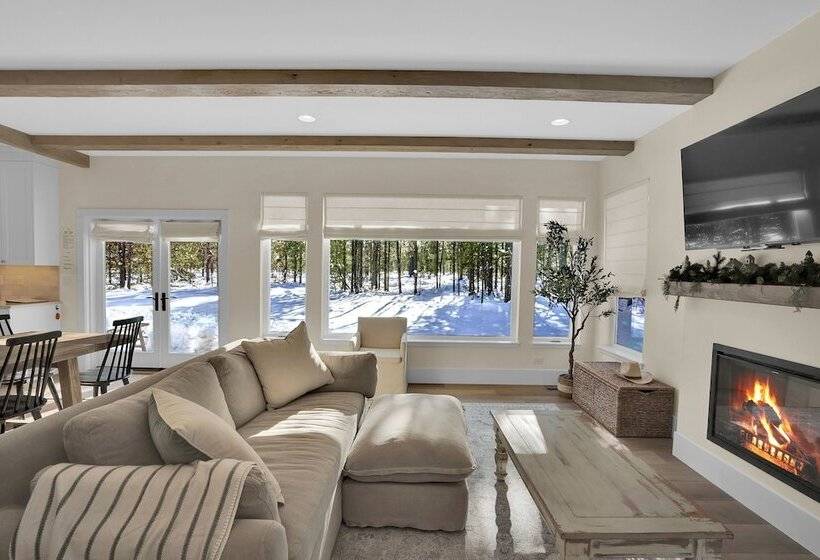 Mountain Home W/ Private Hot Tub & River Access!