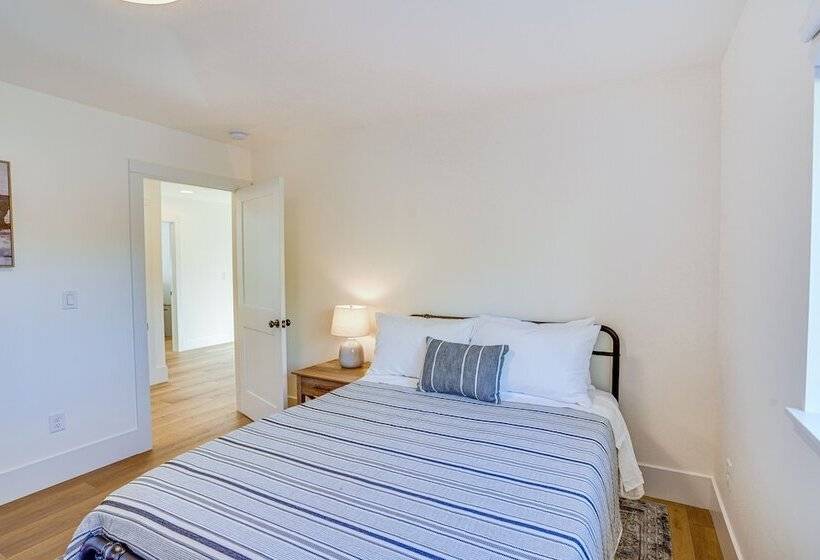 Mountain Home W/ Private Hot Tub & River Access!