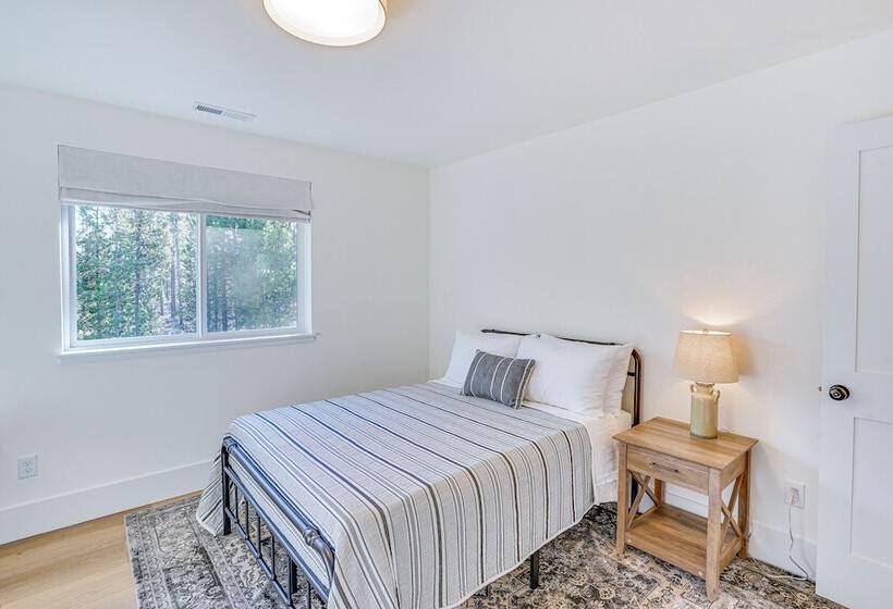 Mountain Home W/ Private Hot Tub & River Access!