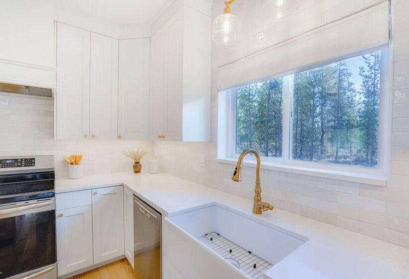 Mountain Home W/ Private Hot Tub & River Access!