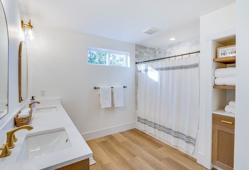 Mountain Home W/ Private Hot Tub & River Access!