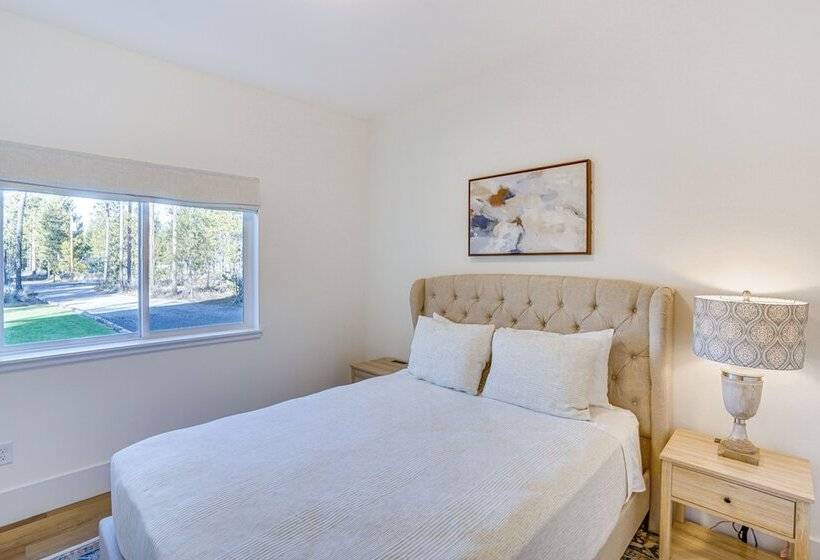 Mountain Home W/ Private Hot Tub & River Access!