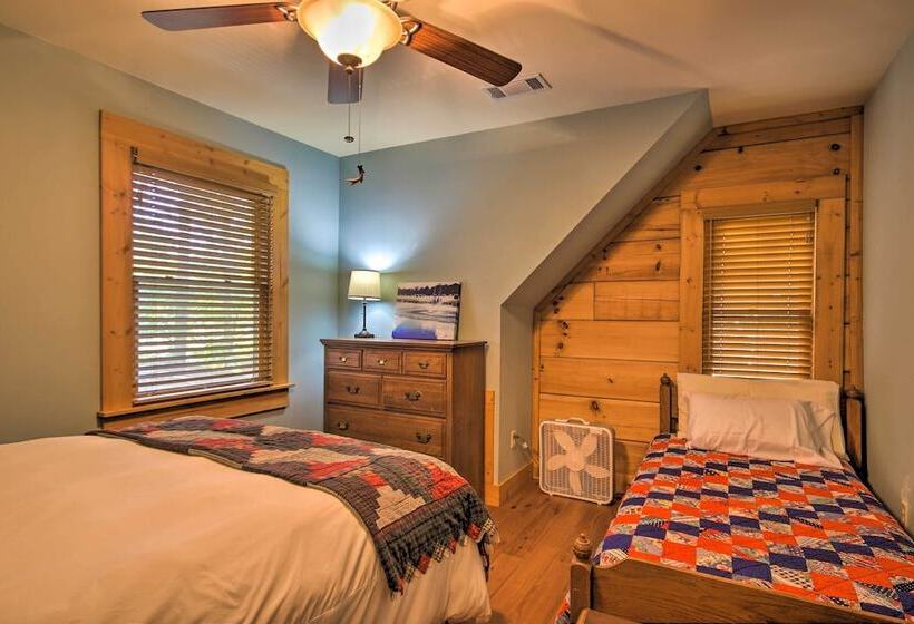 Peaceful Tignall Cabin On Strom Thurmond Lake!