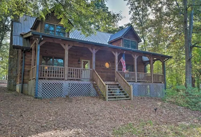 Peaceful Tignall Cabin On Strom Thurmond Lake!
