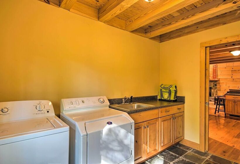 Peaceful Tignall Cabin On Strom Thurmond Lake!