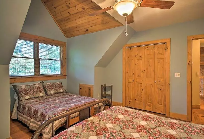 Peaceful Tignall Cabin On Strom Thurmond Lake!