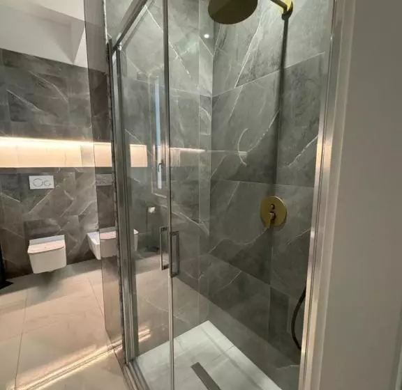 پانسیون Marmur Luxury Room