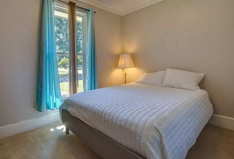 Pet Friendly Rex Vacation Rental: 18 Mi To Atlanta