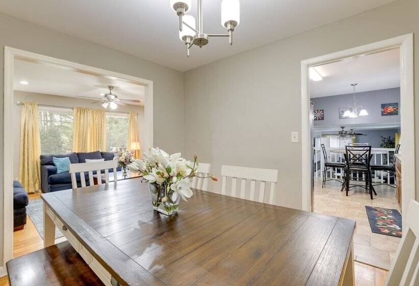 Quiet Decatur Home W/ Patio 13 Mi To Dtwn Atlanta!