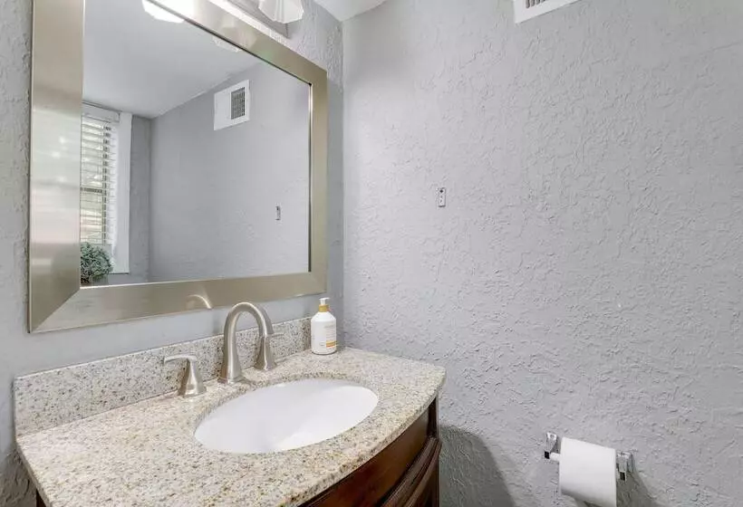 Quiet Decatur Home W/ Patio 13 Mi To Dtwn Atlanta!
