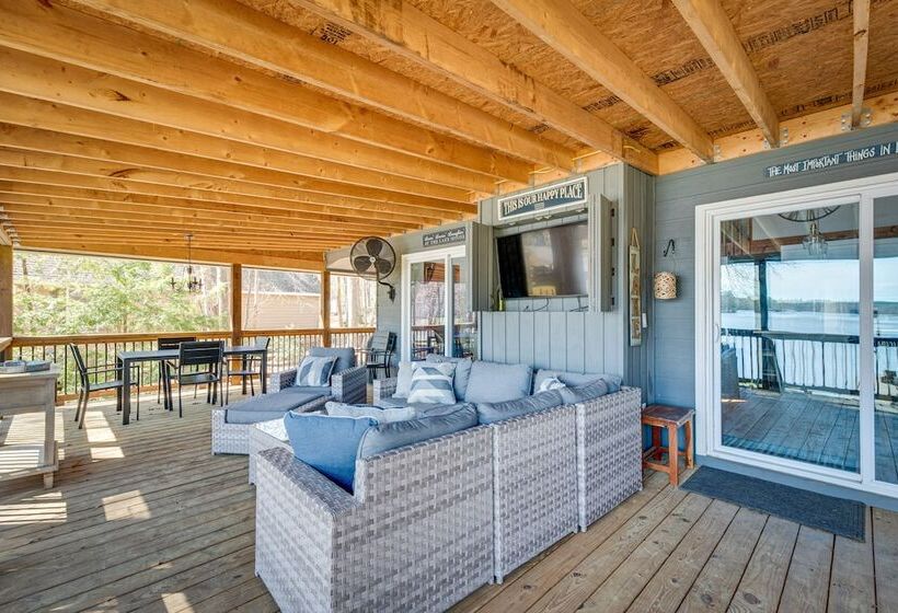 Quiet Lakefront Eatonton House W/ Boat Dock!