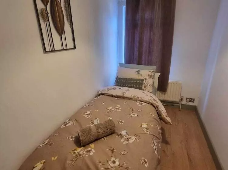 レジデンス Elegant 4 Bed House In Dartford