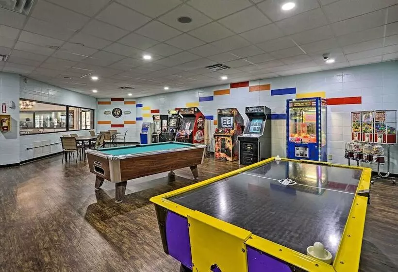 Riverfront Cabin W/ Wraparound Decks & Fire Pit!